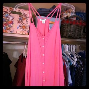 Spaghetti strap. Pink.